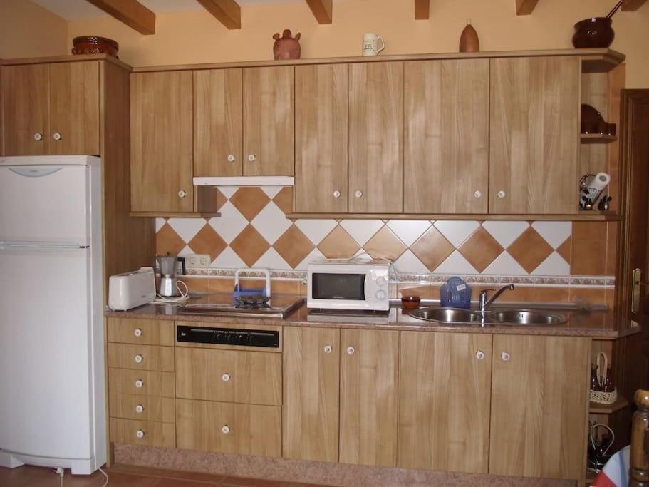 Casa Rural La Teja - Lagunas De Ruidera أوسا دي مونتيل المظهر الخارجي الصورة